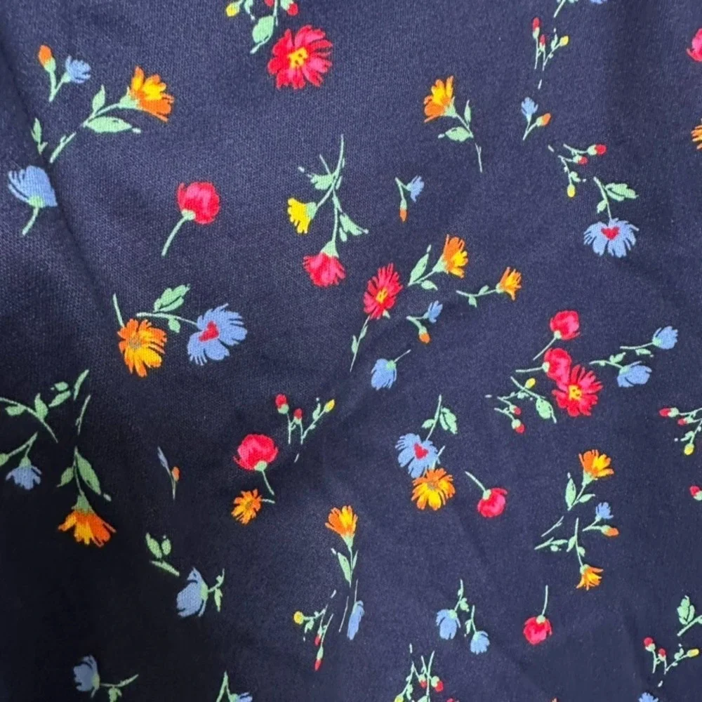 St. John's Bay Women 16P Petite Capri Blue Flower Mid Rise SecretlySlender Pants